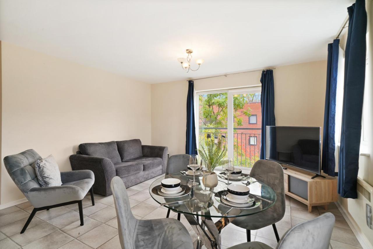Peaceful 2Br Flat With Historic Bottle Kilns View & Free Parking Located Near City Centre Stoke-on-Trent Luaran gambar